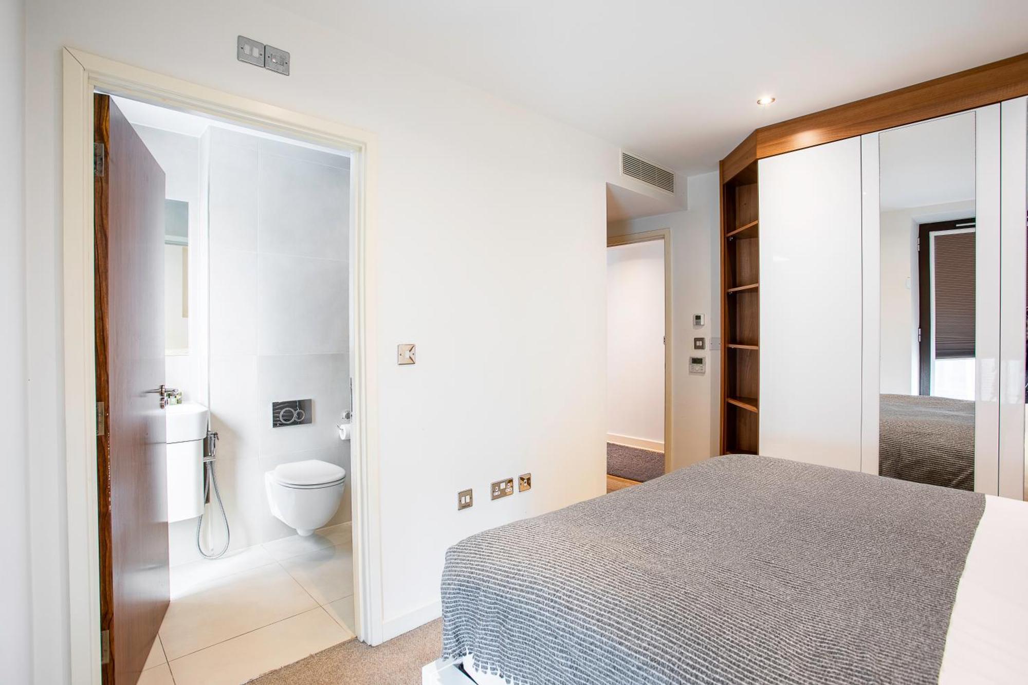 Serene Cityscape - 2Br Luxury Westminster Apartment ลอนดอน ภายนอก รูปภาพ
